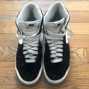 NIKE high tops